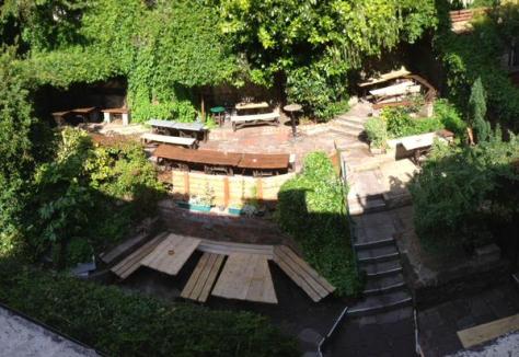 The gorgeous garden at The Hope & Anchor