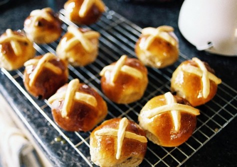 Hot crossed buns