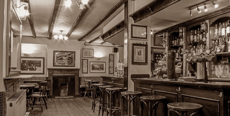 Seven Stars Redcliffe