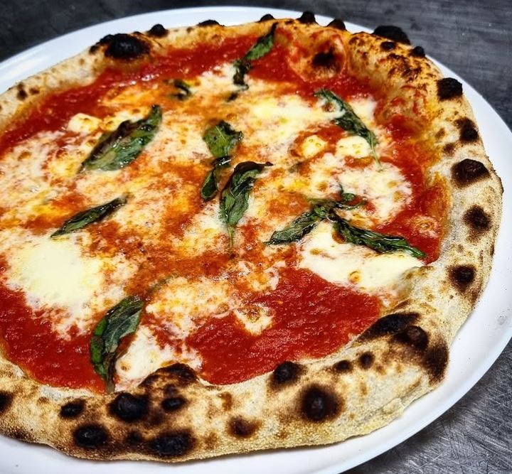 Margherita pizza