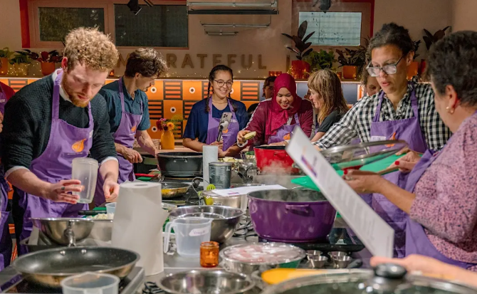 Migrateful cookery class